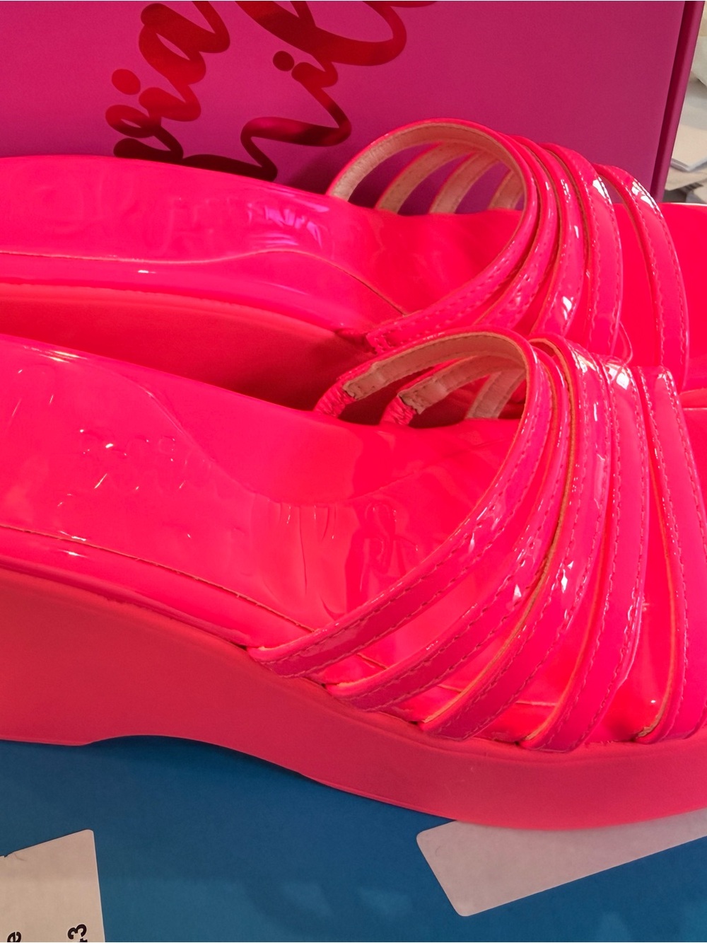 New Women’s Olivia Miller Neon Pink Multi-Strap Slide Sandals - Picture 3 of 6
